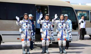 容易火箭总设计师